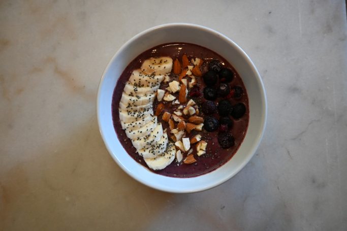 Mixed Berry Banana Smoothie Bowl